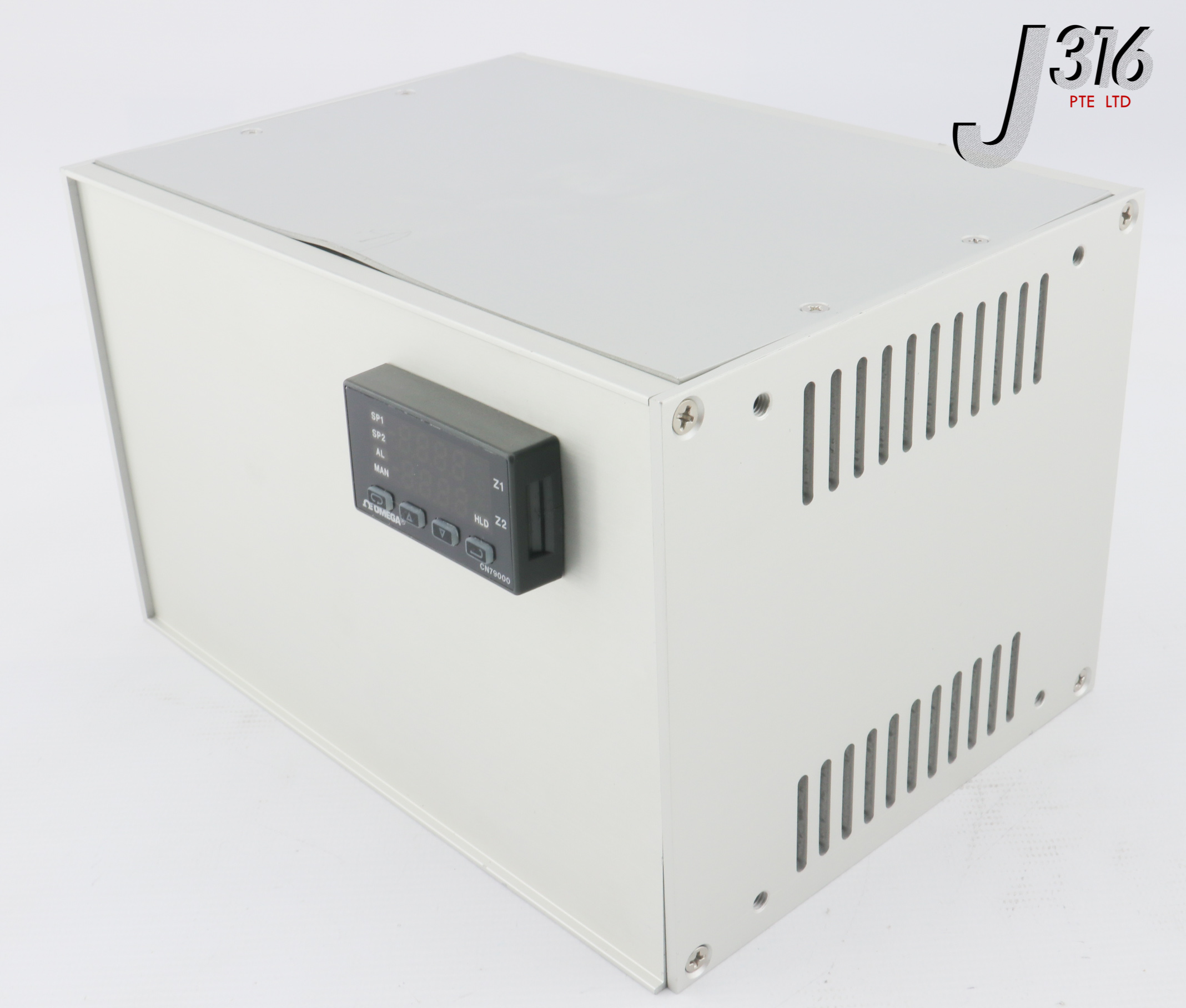 27134 AXCELIS TEMPERATURE CONTROLLER ASSY W/ OMEGA CN79000 693631